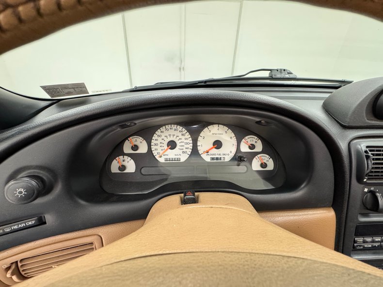 Ford-Mustang-1995-Black-Saddle-43