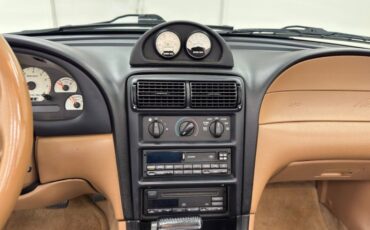 Ford-Mustang-1995-Black-Saddle-45