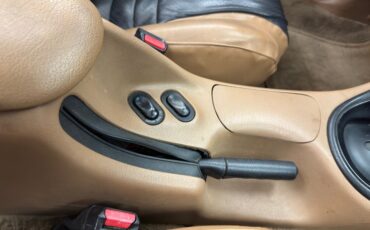 Ford-Mustang-1995-Black-Saddle-49