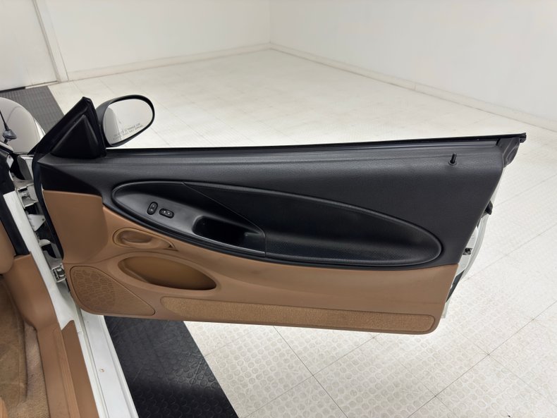 Ford-Mustang-1995-Black-Saddle-7