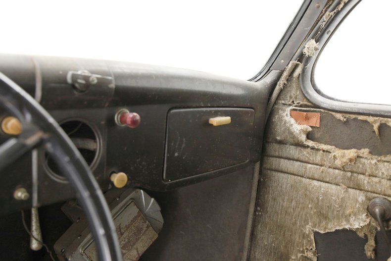 Ford-Other-1935-Black-Tan-31