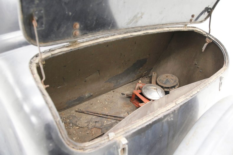 Ford-Other-1935-Black-Tan-41