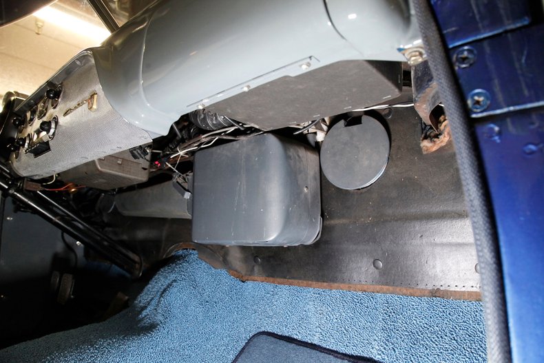 Ford-Other-1951-Blue-Blue-45