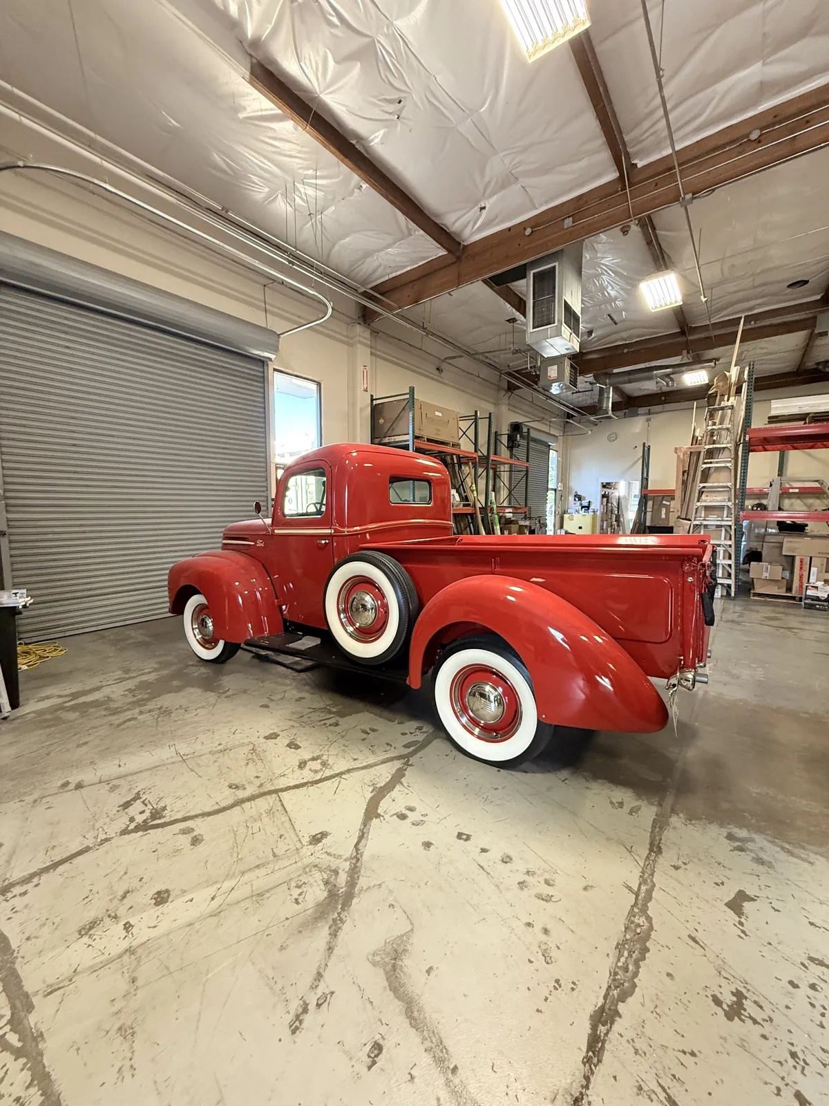 Ford-Pickup-1946-Red-Red-2