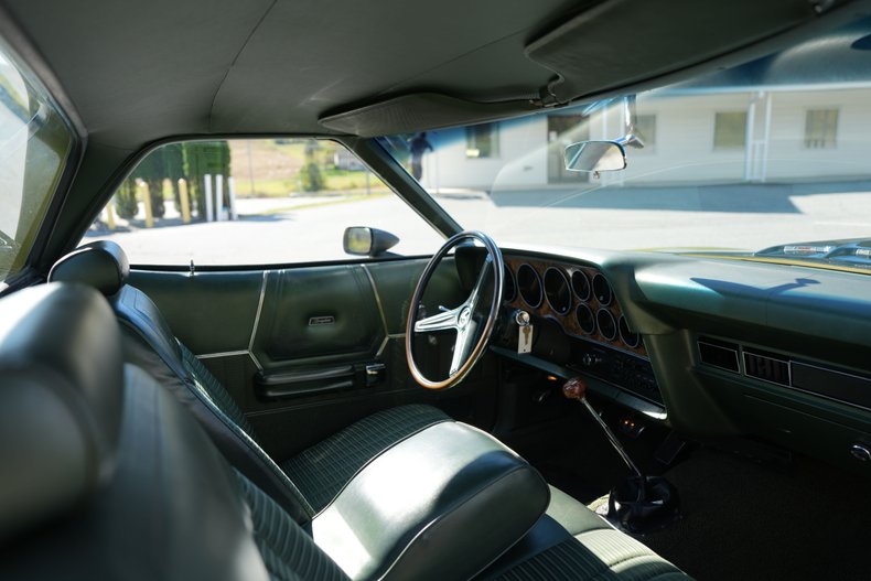 Ford-Ranchero-1973-Bright-Green-Gold-Green-17