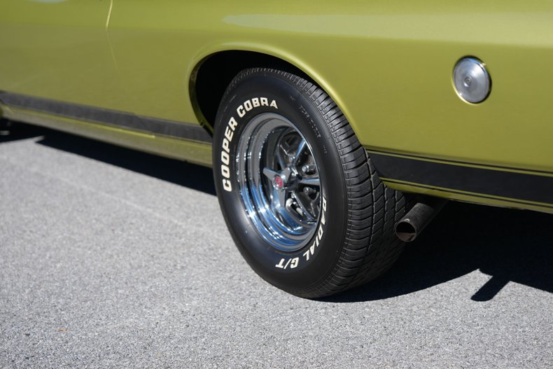Ford-Ranchero-1973-Bright-Green-Gold-Green-26