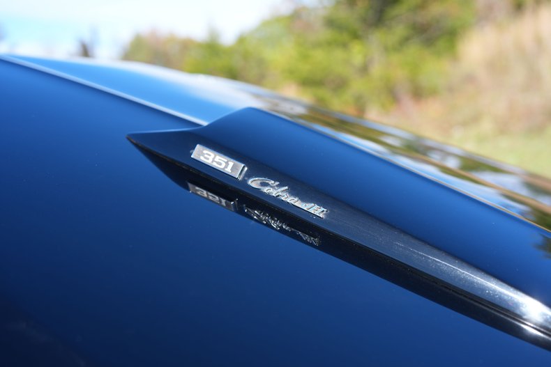 Ford-Ranchero-1973-Bright-Green-Gold-Green-30