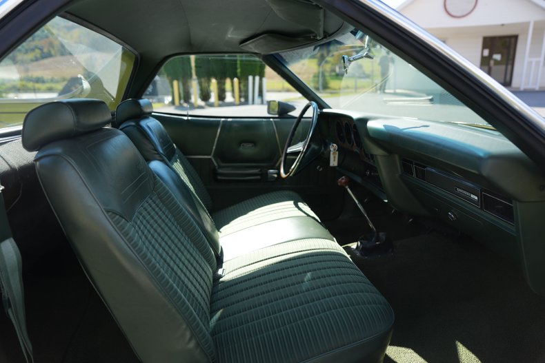 Ford-Ranchero-1973-Bright-Green-Gold-Green-31