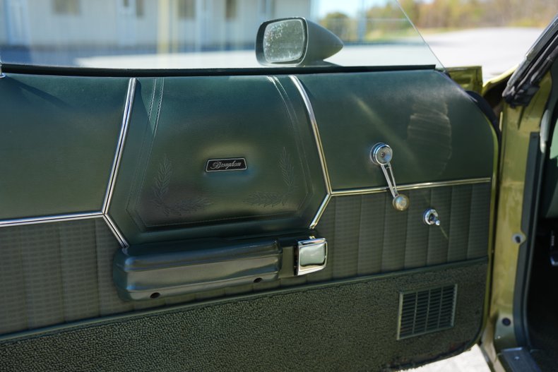 Ford-Ranchero-1973-Bright-Green-Gold-Green-34