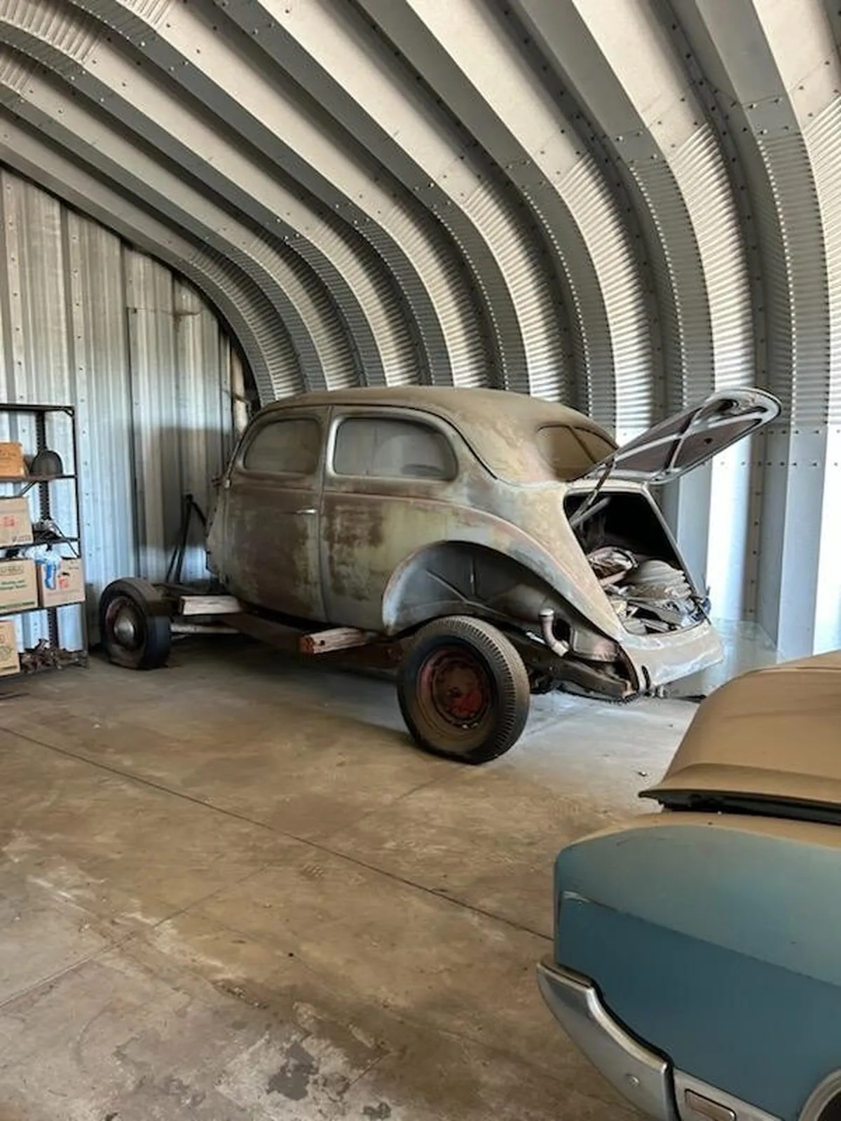 Ford-Standard-1937-Grey-3