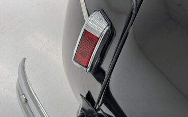 Ford-Super-deluxe-1941-Black-Oxblood-26