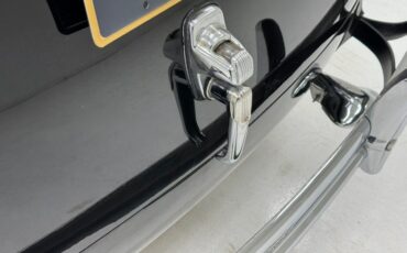 Ford-Super-deluxe-1941-Black-Oxblood-27