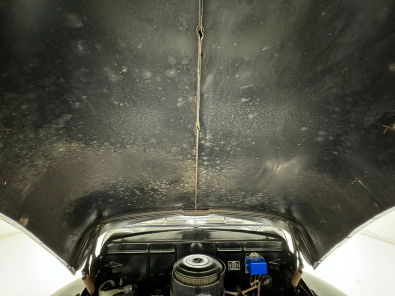 Ford-Super-deluxe-1941-Black-Oxblood-28