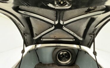 Ford-Super-deluxe-1941-Black-Oxblood-31