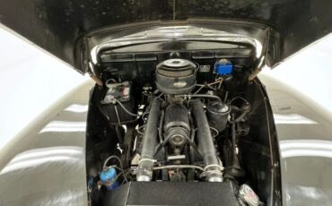 Ford-Super-deluxe-1941-Black-Oxblood-42