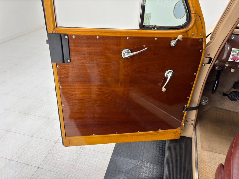 Ford-Super-deluxe-1941-Tucson-Tan-Brown-27