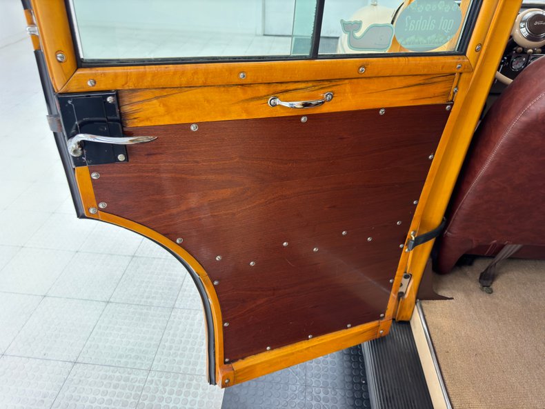 Ford-Super-deluxe-1941-Tucson-Tan-Brown-28