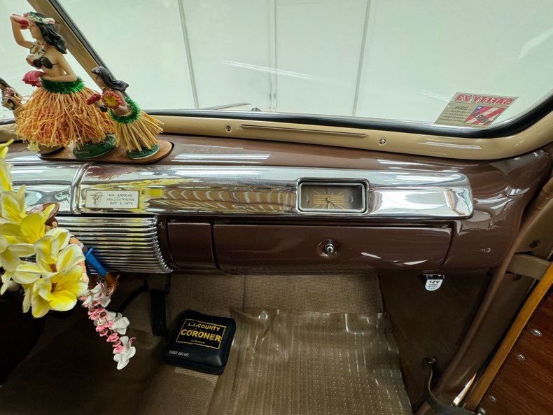 Ford-Super-deluxe-1941-Tucson-Tan-Brown-44