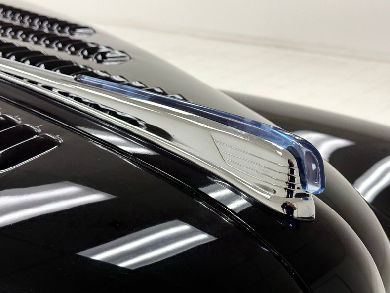 Ford-Super-deluxe-1948-Black-Red-13