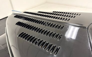 Ford-Super-deluxe-1948-Black-Red-17