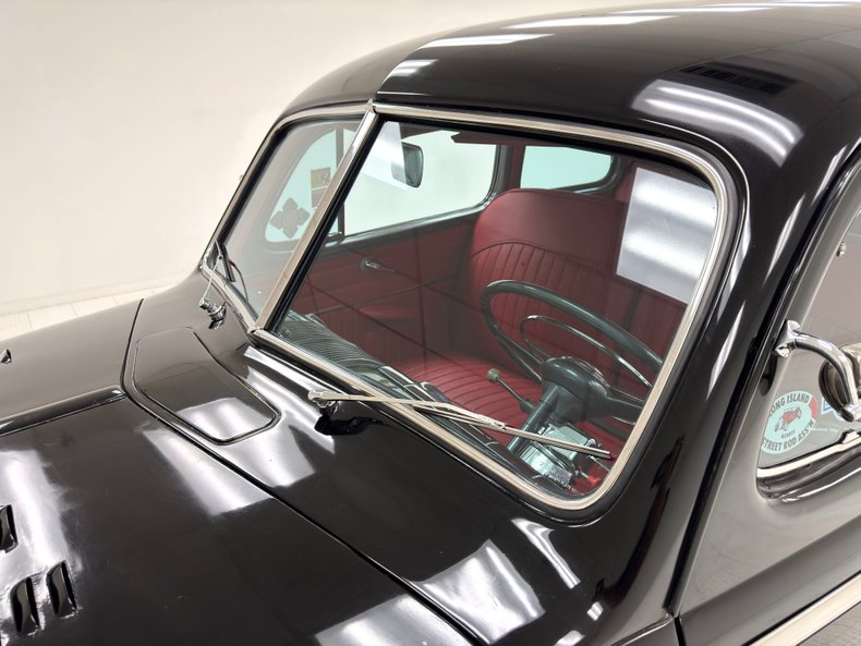 Ford-Super-deluxe-1948-Black-Red-18