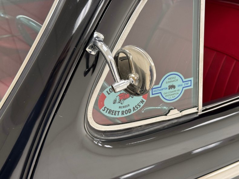 Ford-Super-deluxe-1948-Black-Red-20