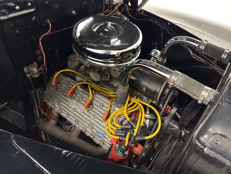 Ford-Super-deluxe-1948-Black-Red-29