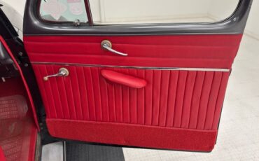 Ford-Super-deluxe-1948-Black-Red-37