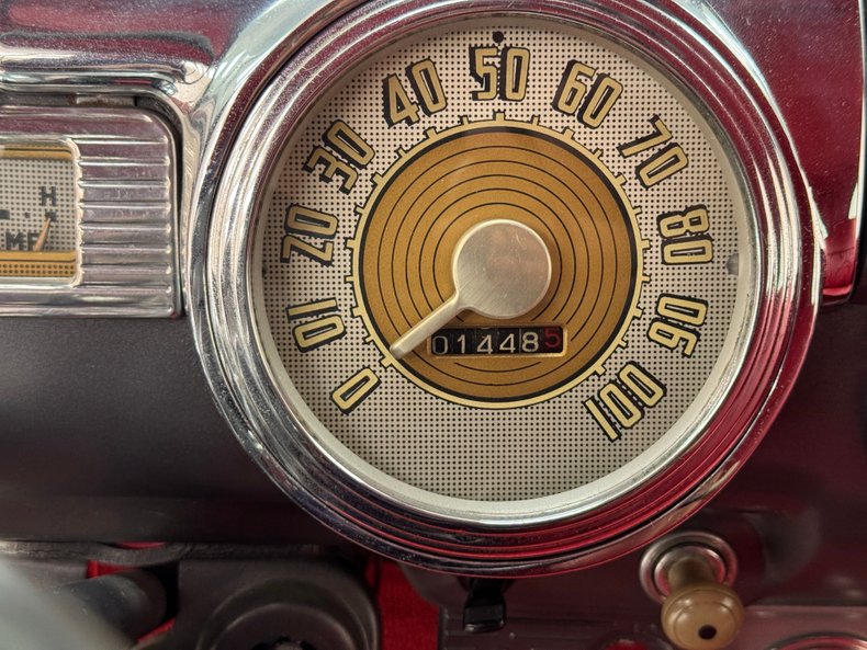 Ford-Super-deluxe-1948-Black-Red-45