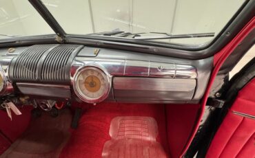 Ford-Super-deluxe-1948-Black-Red-47