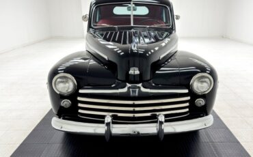 Ford-Super-deluxe-1948-Black-Red-5