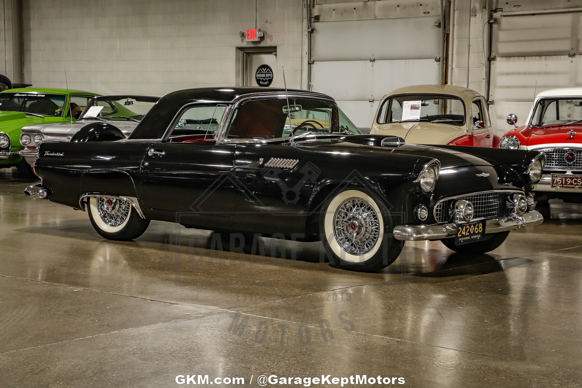 Ford-Thunderbird-1956-Black-Red-1