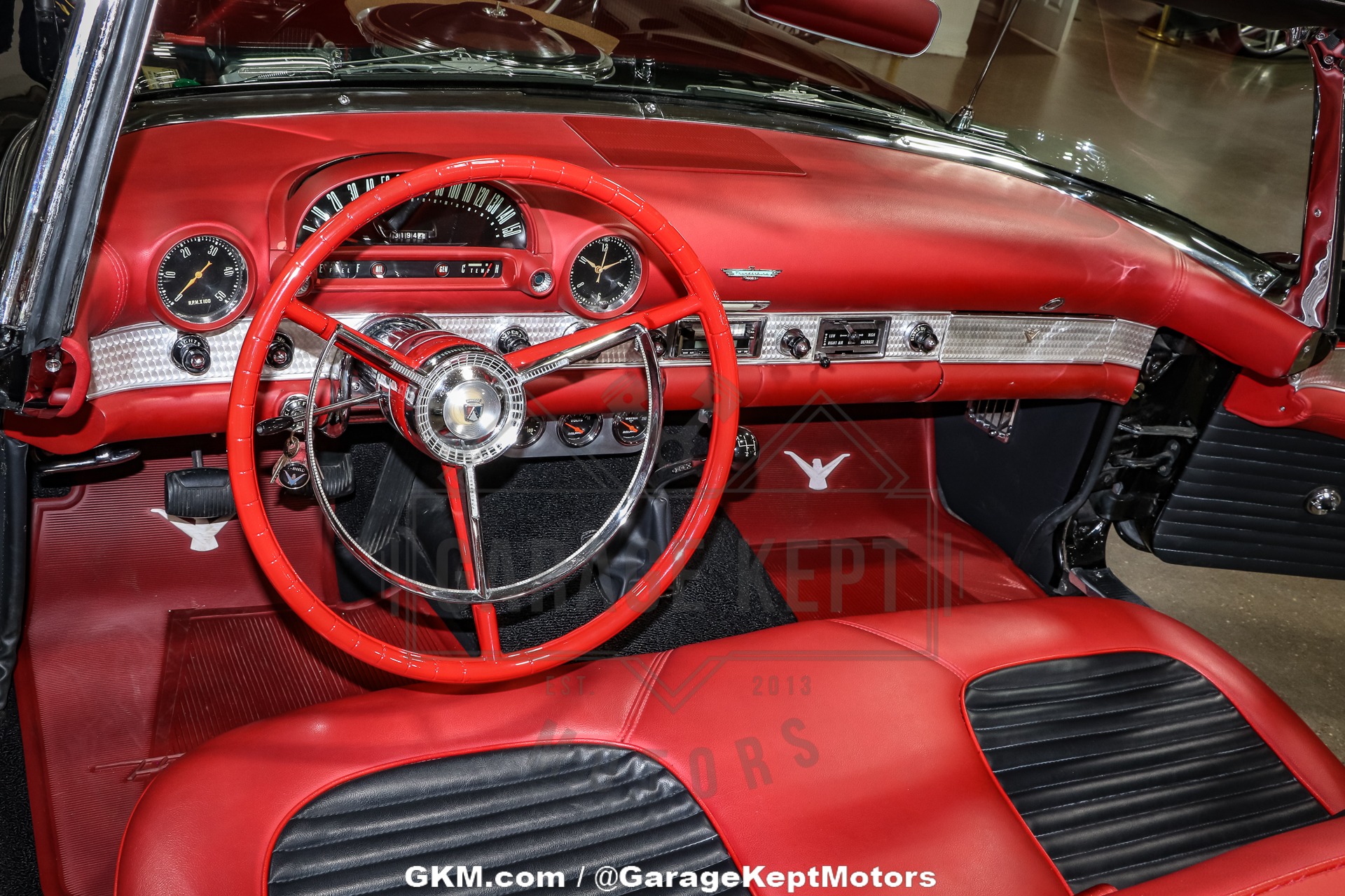 Ford-Thunderbird-1956-Black-Red-11
