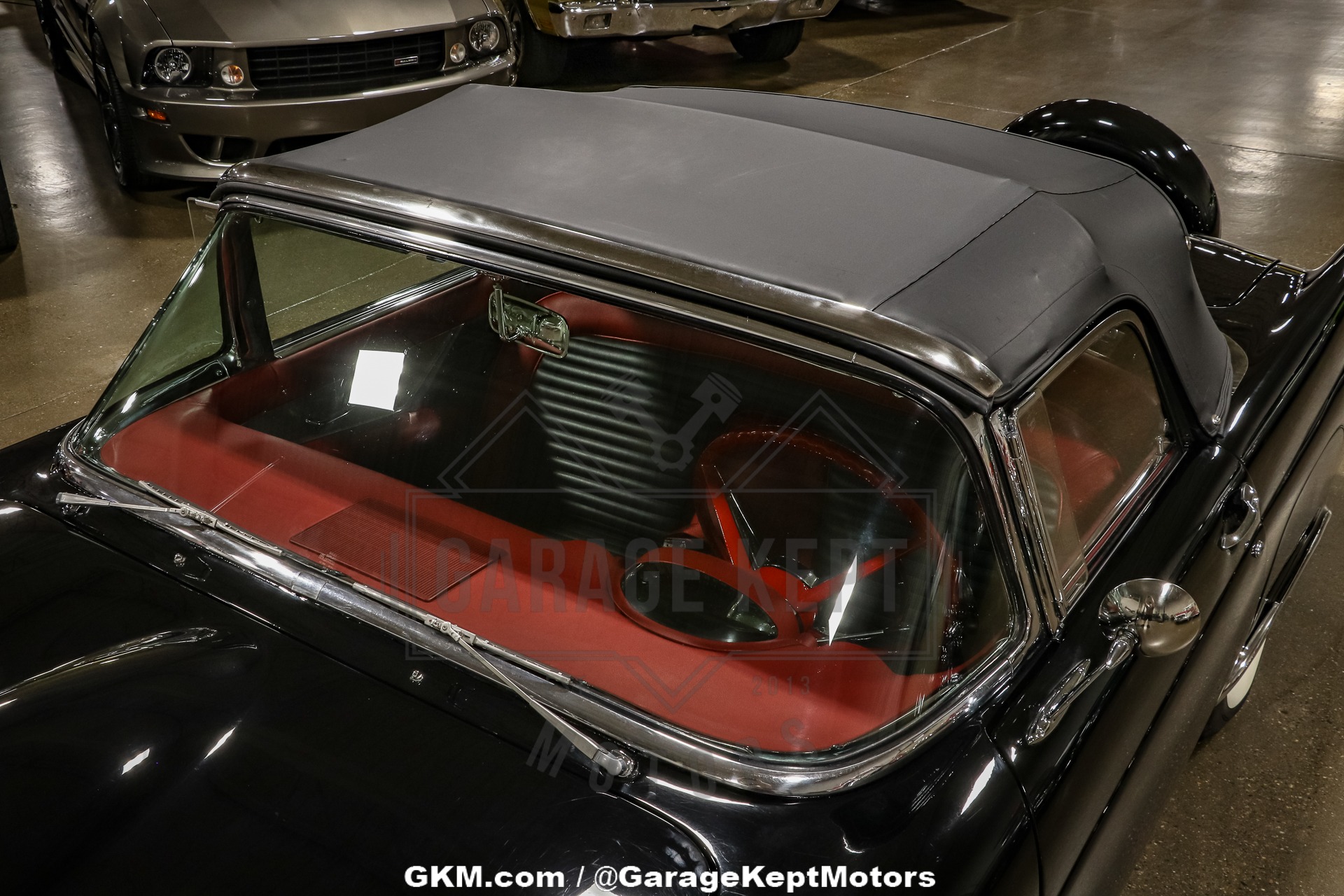 Ford-Thunderbird-1956-Black-Red-15