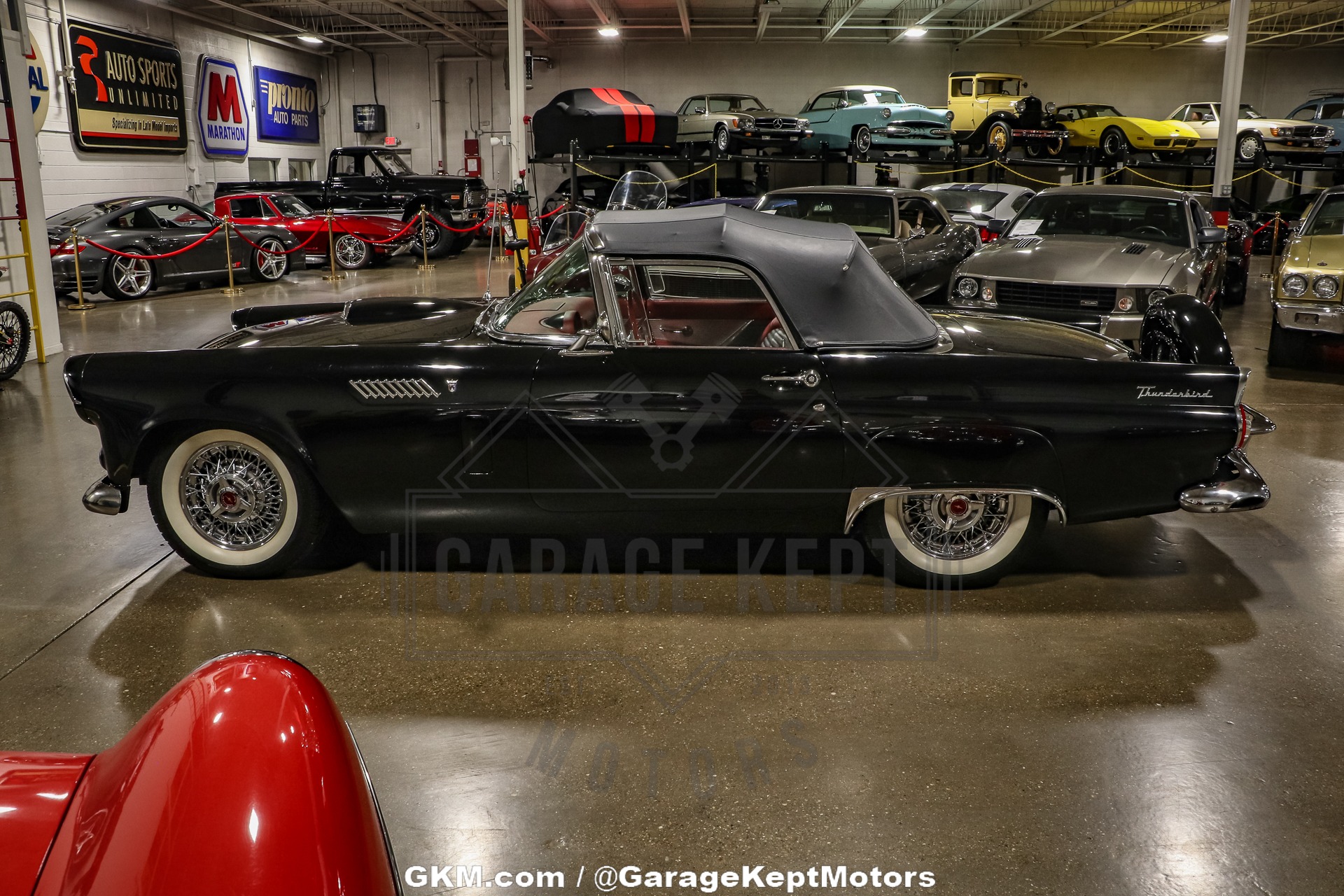 Ford-Thunderbird-1956-Black-Red-24