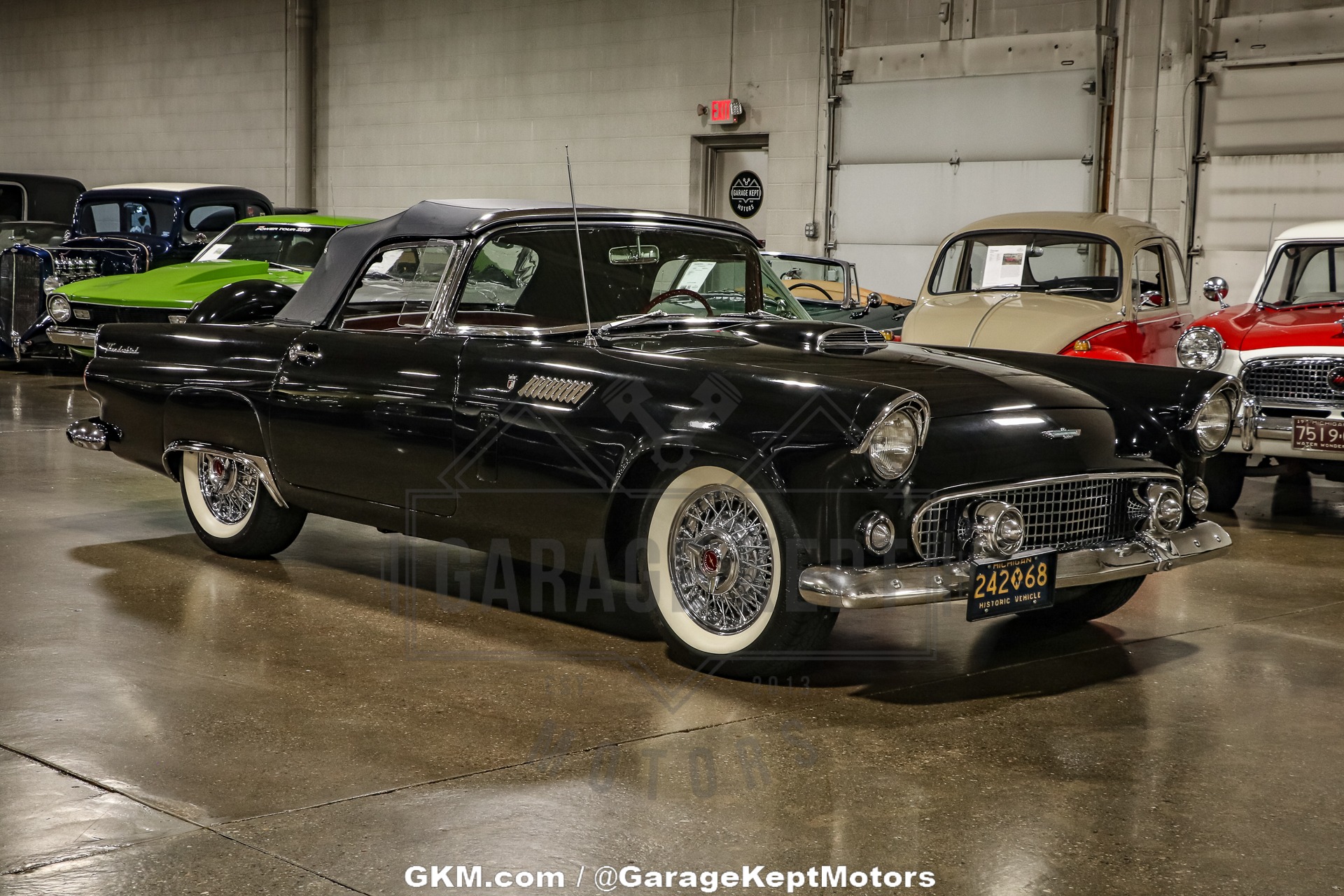 Ford-Thunderbird-1956-Black-Red-25