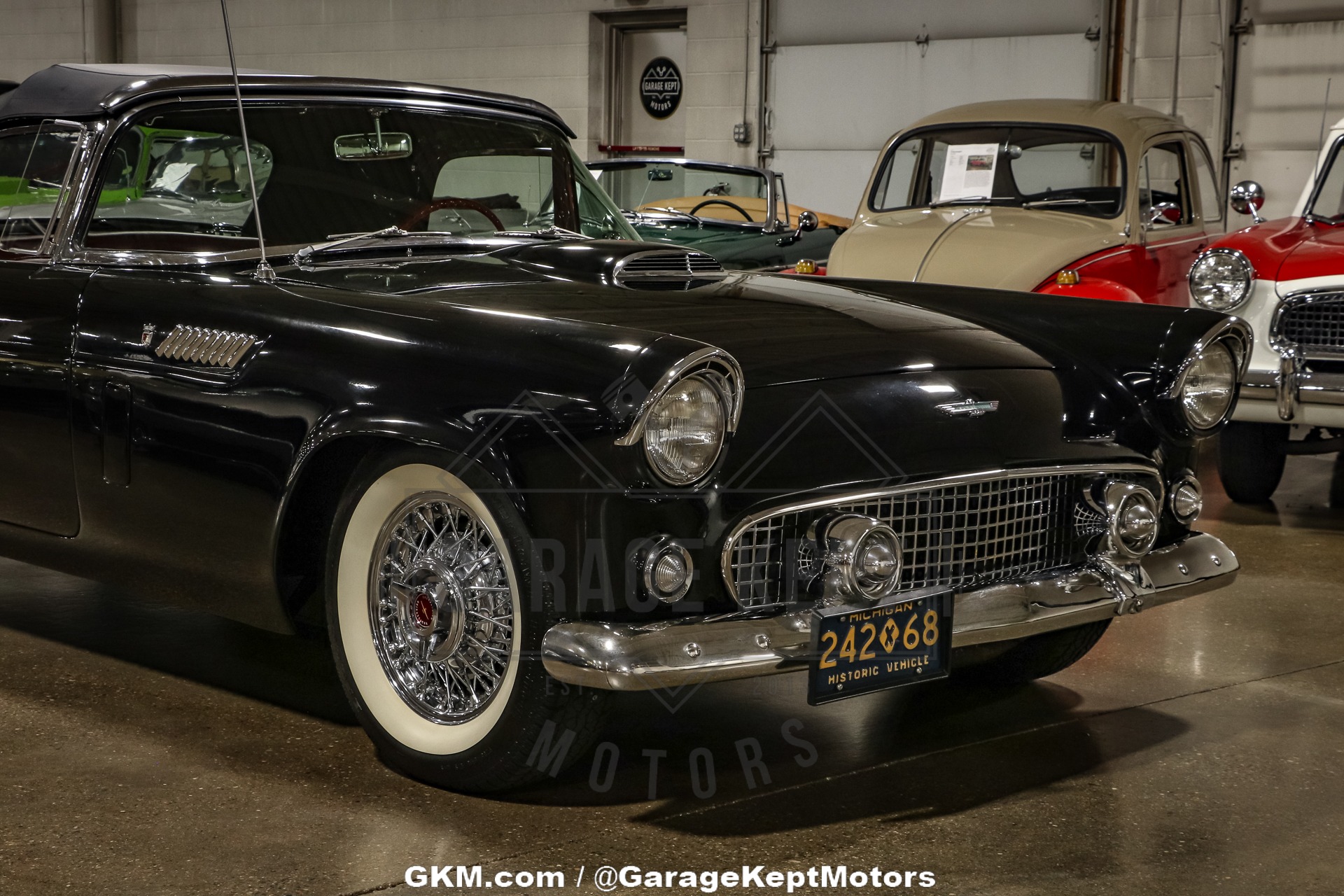 Ford-Thunderbird-1956-Black-Red-26
