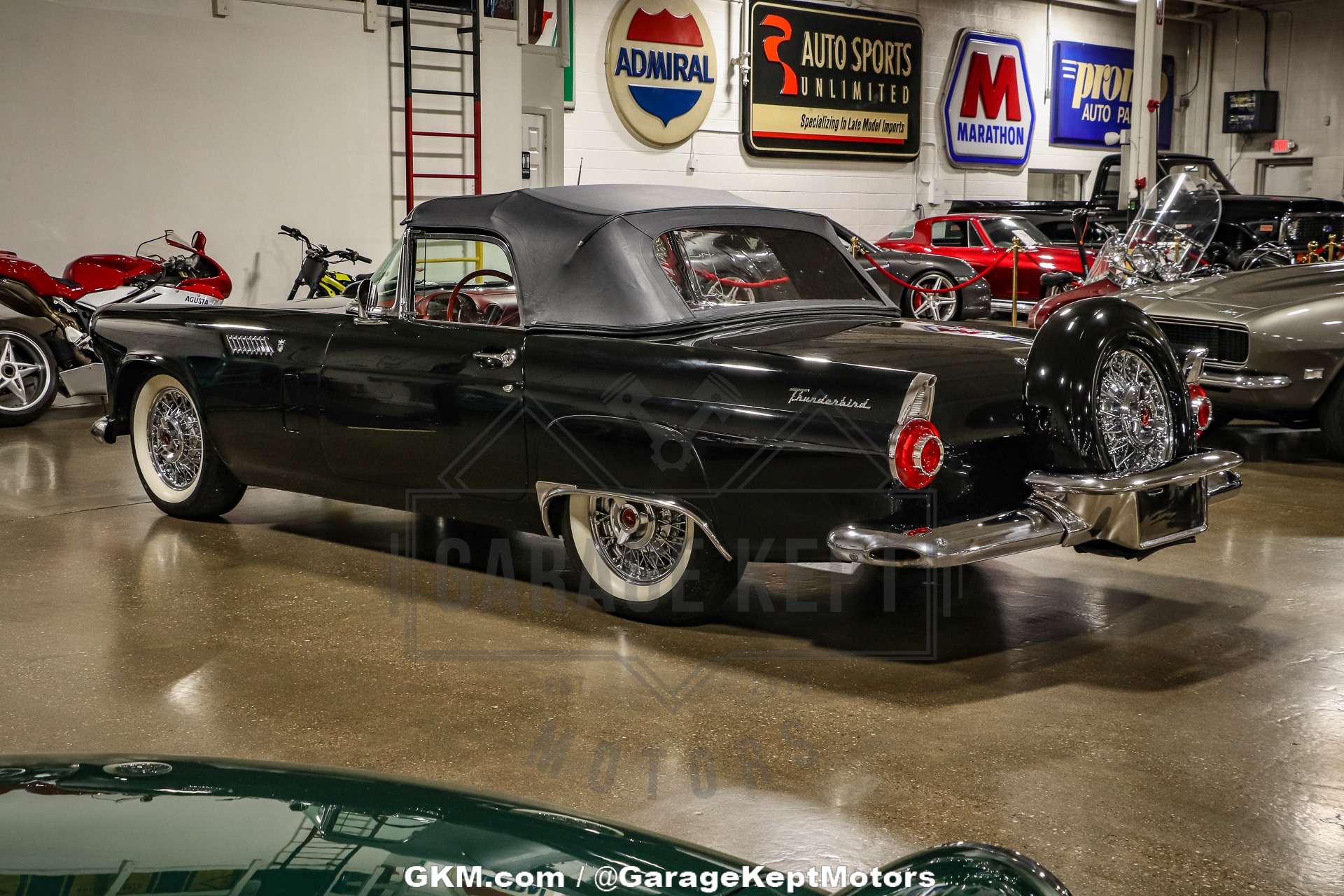 Ford-Thunderbird-1956-Black-Red-3