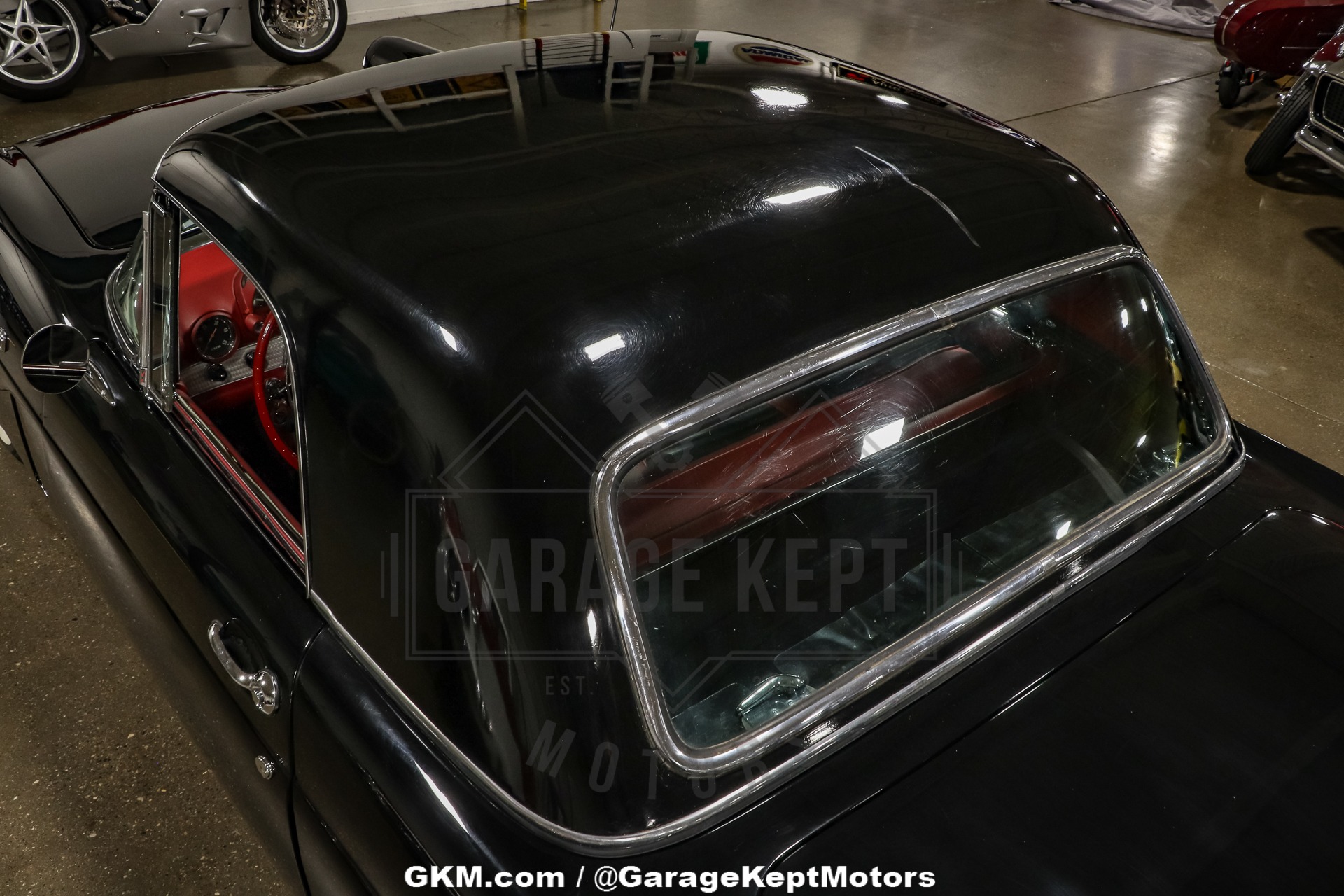 Ford-Thunderbird-1956-Black-Red-35