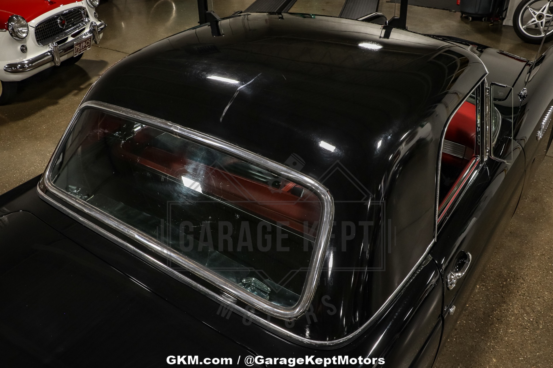 Ford-Thunderbird-1956-Black-Red-39