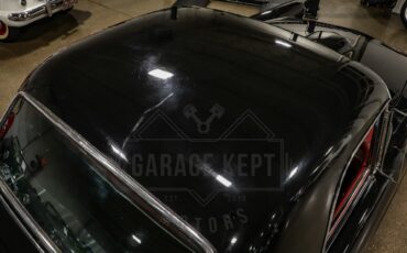 Ford-Thunderbird-1956-Black-Red-40