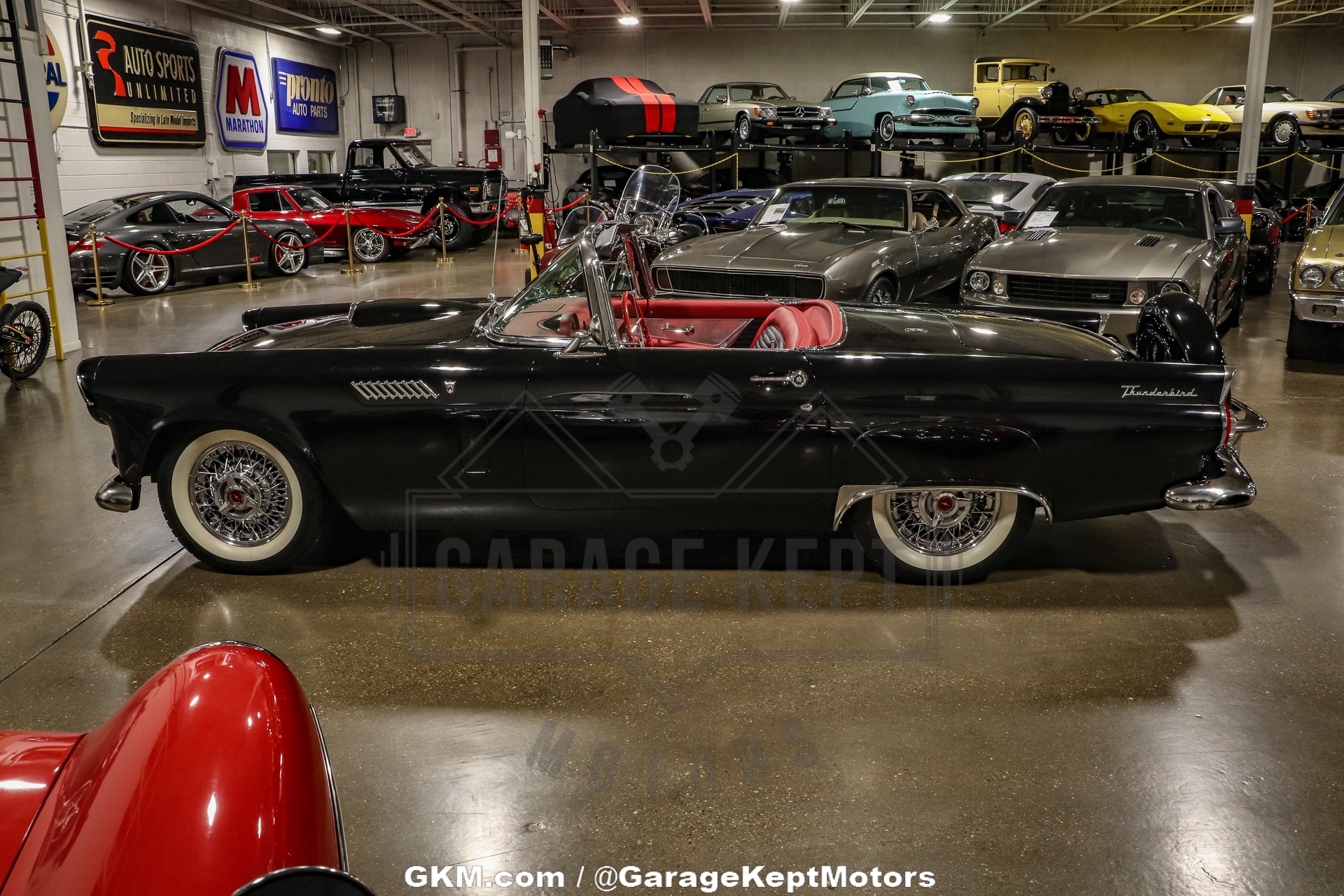 Ford-Thunderbird-1956-Black-Red-41