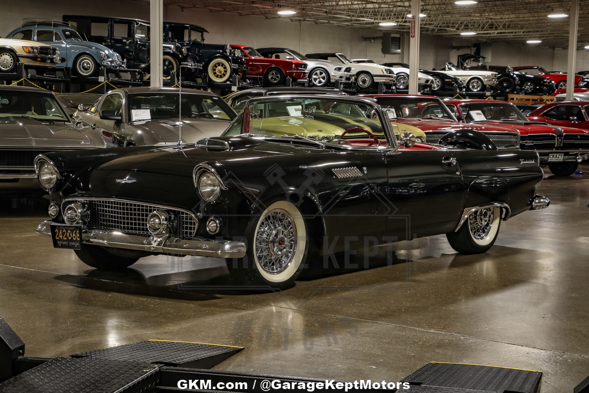 Ford-Thunderbird-1956-Black-Red-45