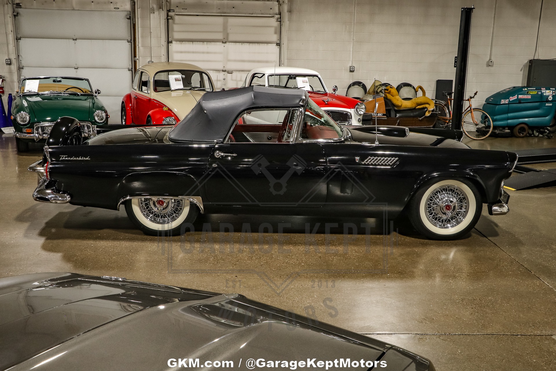 Ford-Thunderbird-1956-Black-Red-7