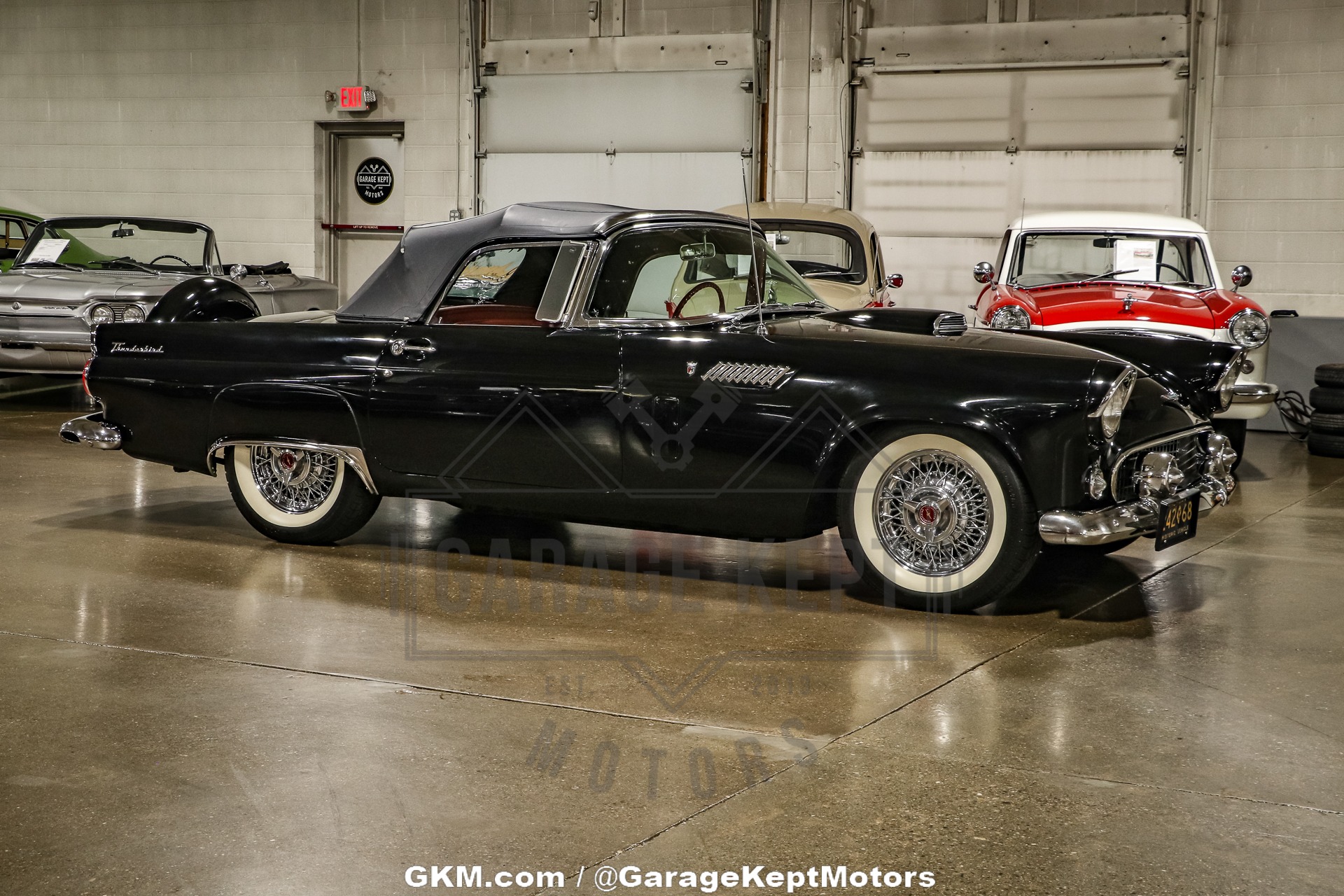 Ford-Thunderbird-1956-Black-Red-8