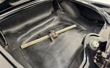 Ford-Thunderbird-1956-Raven-Black-Black-40