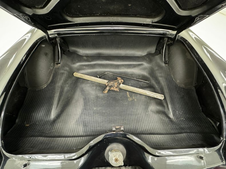 Ford-Thunderbird-1956-Raven-Black-Black-41