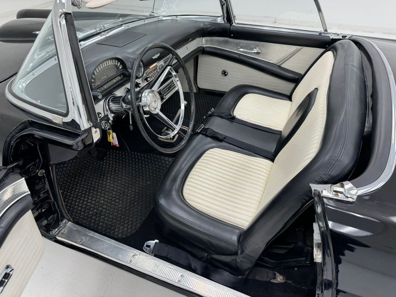 Ford-Thunderbird-1956-Raven-Black-Black-47