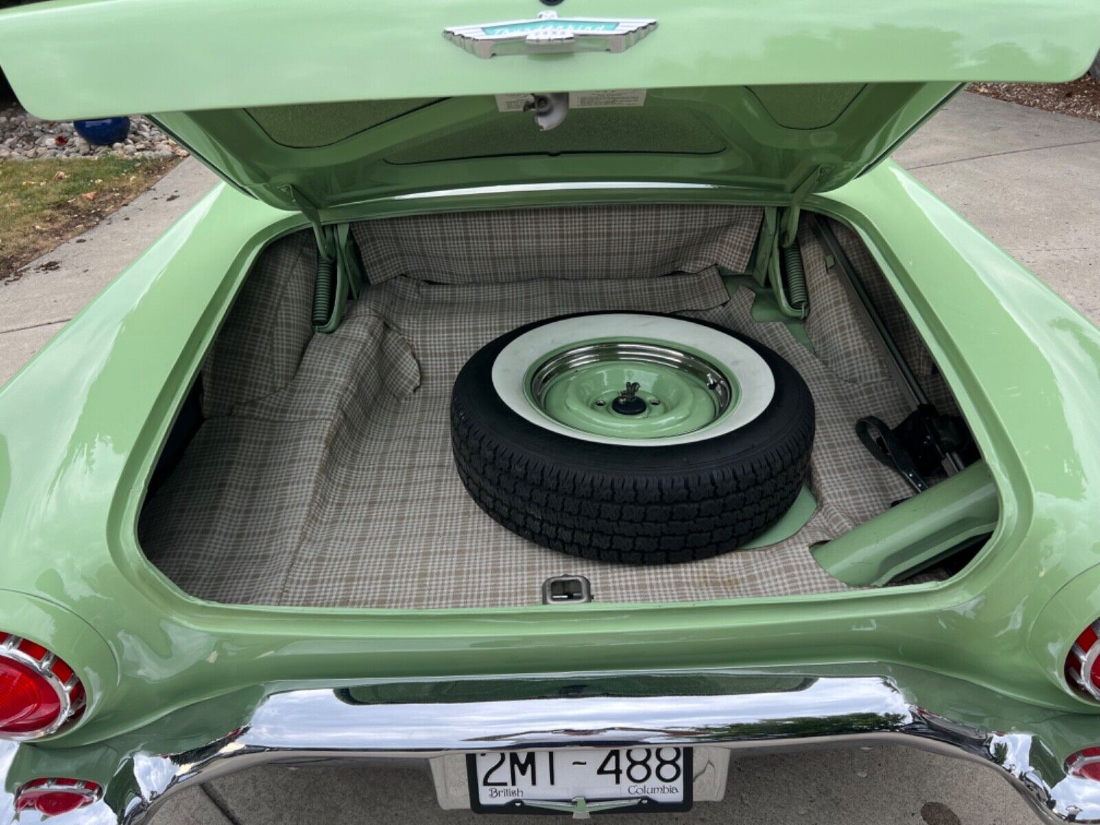 Ford-Thunderbird-1957-Convertible-4