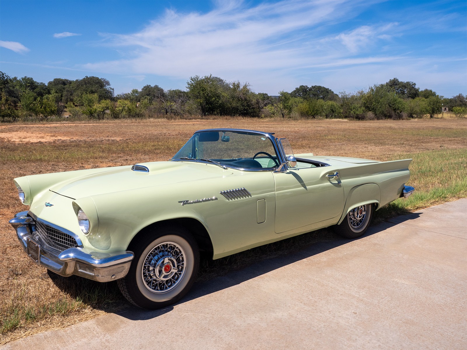 Ford Thunderbird 1957 Convertible